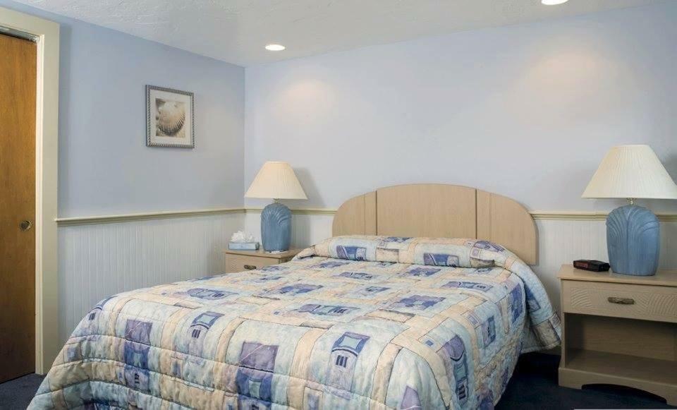 The Colony Beach Motel Dennisport Esterno foto